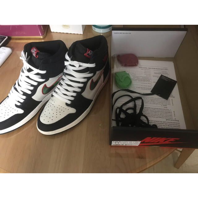 NIKE AIR JORDAN 1  OG A STAR IS BORN