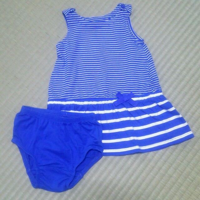 babyGAP(ベビーギャップ)の★6～12か月★ボーダー柄ワンピース キッズ/ベビー/マタニティのベビー服(~85cm)(ワンピース)の商品写真