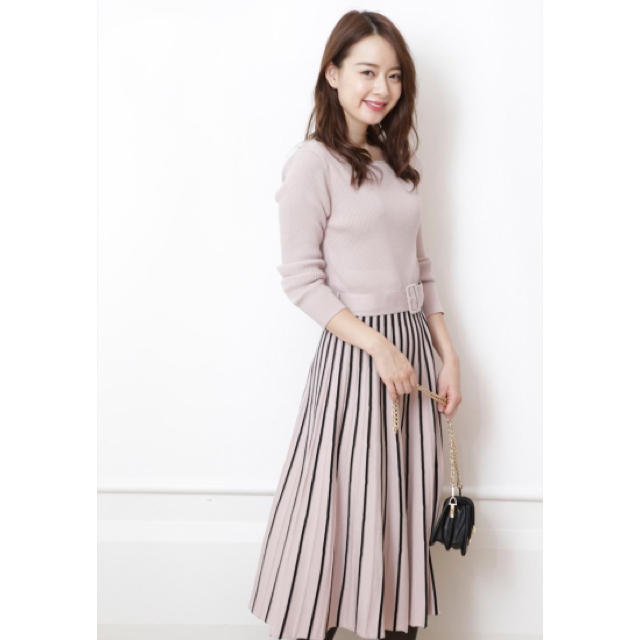 新品 配色ニットワンピース 贅沢 conexiontalento.com