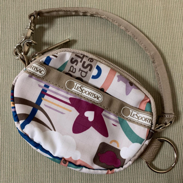 LeSportsac(レスポートサック)のレスポートサック　オリビア　飛行機柄 レディースのファッション小物(ポーチ)の商品写真