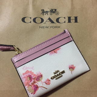 COACH - COACH コーチ 定期入れ 白×ピンク×花柄 レア 新品 XmasSALE