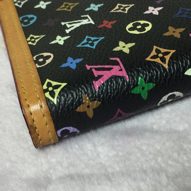 LOUIS VUITTON(ルイヴィトン)のLOUIS VUITTON マルチカラー システム手帳 レディースのファッション小物(その他)の商品写真