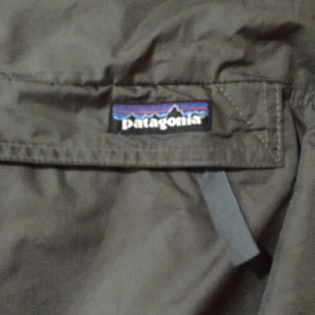 USA製 パタゴニアpatagoniaリバーシブルグリセードプルオーバー お値下げしました 超希少美品!パタゴニア リバーシブル グリセード Lサイズ サラサ柄 ブラック その他