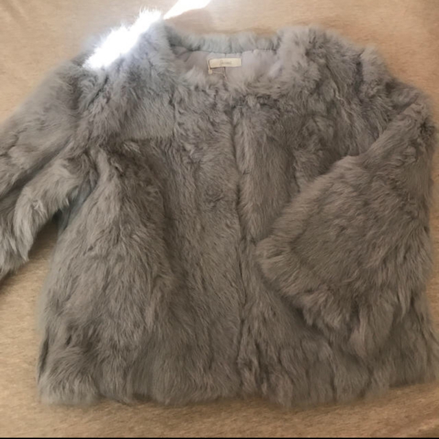 ALEXIA STAM(アリシアスタン)の新品未使用　juemi  ファーコート レディースのジャケット/アウター(毛皮/ファーコート)の商品写真