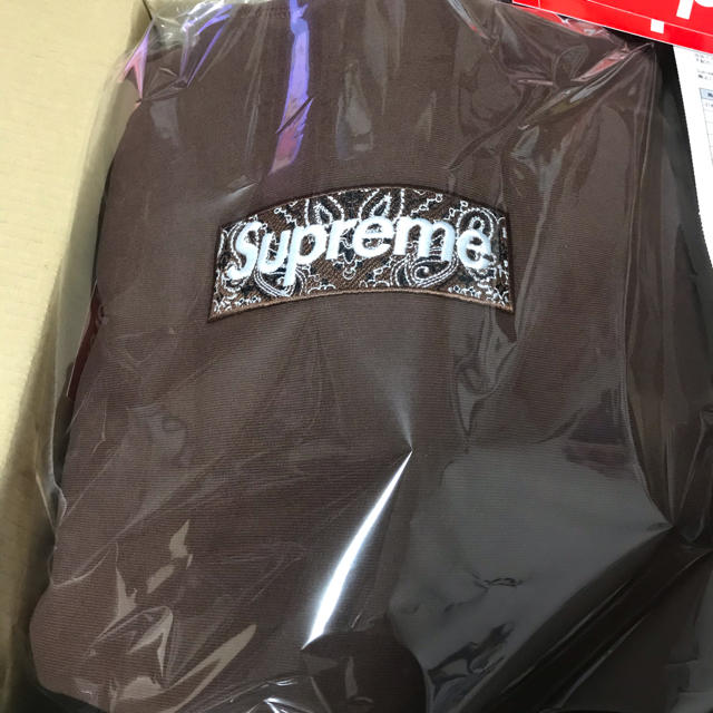 Supreme(シュプリーム)のcnhn様 Bandana Box Logo Hooded Sweatshirt メンズのトップス(パーカー)の商品写真