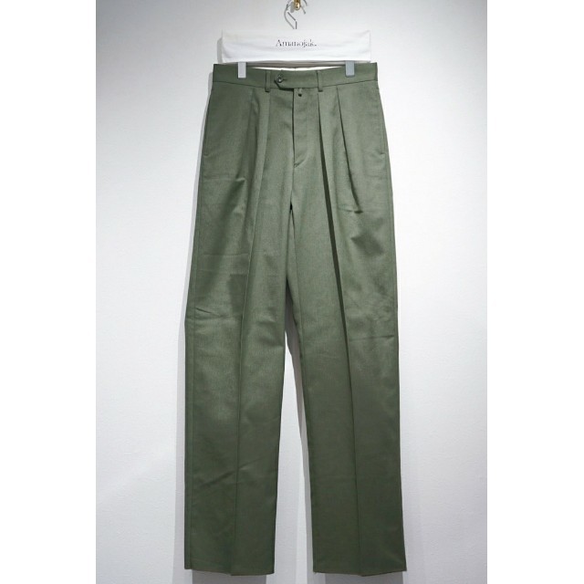 SUNSEA(サンシー)のNEAT ”WIDE” HOPSACK
OLIVE size48 メンズのパンツ(スラックス)の商品写真