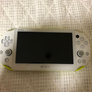 プレイステーションヴィータ(PlayStation Vita)のps vita 本体　ライトグリーン(携帯用ゲーム機本体)