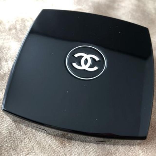 CHANEL(シャネル)の【1/9 お値下】CHANEL プードゥル ルミエール グラッセ (ハイライト) コスメ/美容のベースメイク/化粧品(フェイスパウダー)の商品写真