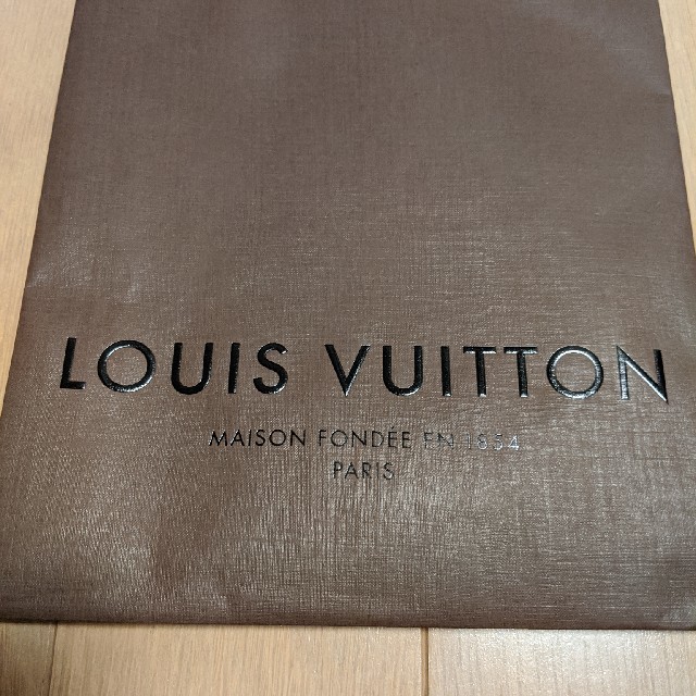 LOUIS VUITTON(ルイヴィトン)のLouis Vuitton　ショッパー　紙袋　20×26×6cm レディースのバッグ(ショップ袋)の商品写真