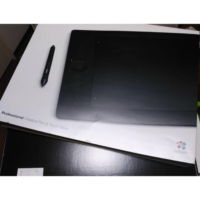 Wacom(ワコム)のペンタブレット wacom INTUOS pro PTH-851/K1 中古 スマホ/家電/カメラのPC/タブレット(タブレット)の商品写真