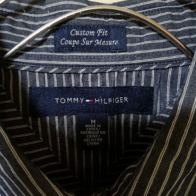 TOMMY HILFIGER(トミーヒルフィガー)のトミーヒルフィガー　ストライプシャツ メンズのトップス(シャツ)の商品写真