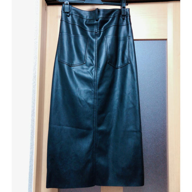 ZARA(ザラ)のZARA🎀レザースカート レディースのスカート(ひざ丈スカート)の商品写真