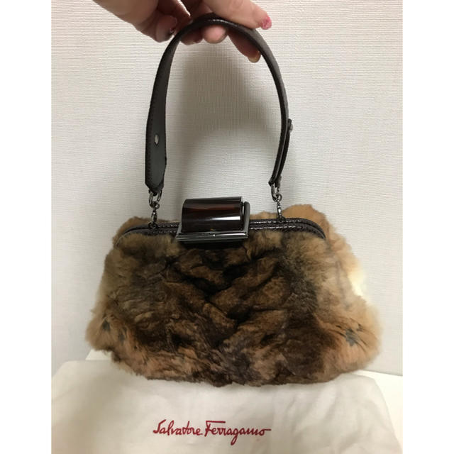 激レアFerragamoファーバックハンドバッグ