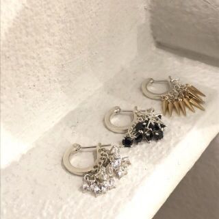 イーエム(e.m.)のe.m. 片耳用 ジルコニア シルバー  クロスバー ピアス イーエム(ピアス)