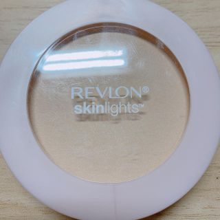 レブロン(REVLON)のレブロン　スキンライトプレストパウダー101(フェイスパウダー)