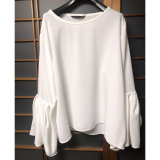 ザラ(ZARA)の【mofu様専用ページ】ZARA フレアトップス(カットソー(長袖/七分))