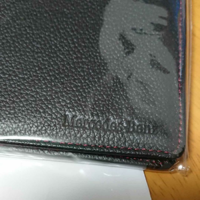 メルセデス・ベンツパスポートケース メンズのバッグ(トラベルバッグ/スーツケース)の商品写真