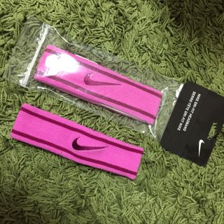 ナイキ(NIKE)のNIKE♡ヘッドバンドヘアバンド(ヘアバンド)