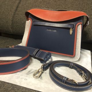 チャールズアンドキース(Charles and Keith)のCharles&Keith ショルダーバッグ(ショルダーバッグ)