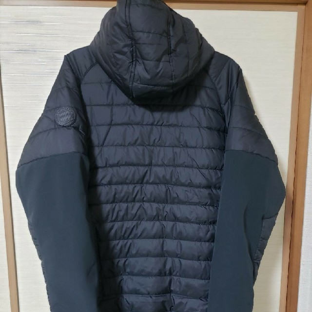 バイエルン ミュンヘン パデッドコート メンズのジャケット/アウター(ブルゾン)の商品写真