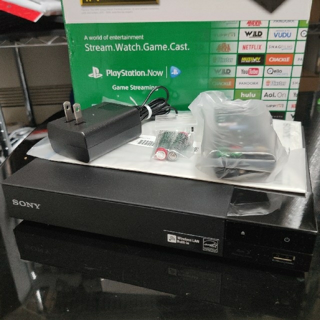 SONY(ソニー)のSONY Blu-ray / DVD プレイヤー BDP-S3700 並行輸入品 スマホ/家電/カメラのテレビ/映像機器(ブルーレイプレイヤー)の商品写真