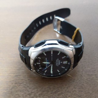 カシオ(CASIO)の電波時計(腕時計)
