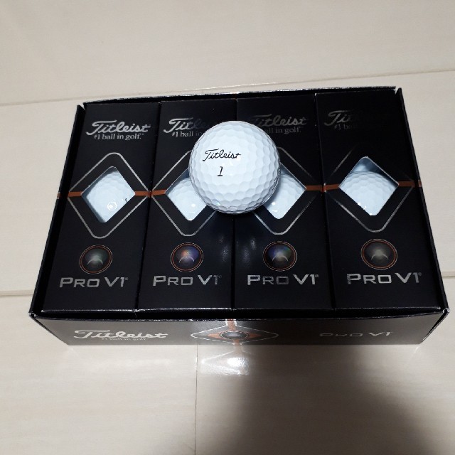 Titleist(タイトリスト)のタイトリスト社製 PRO V1 WHITE 1ダース 12球 スポーツ/アウトドアのゴルフ(その他)の商品写真