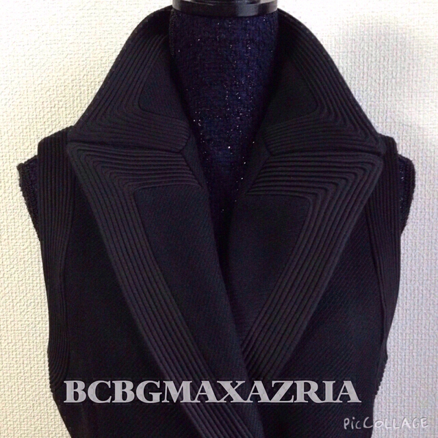 BCBGMAXAZRIA(ビーシービージーマックスアズリア)のBCBG MAXAZRIAベストコート レディースのジャケット/アウター(ロングコート)の商品写真