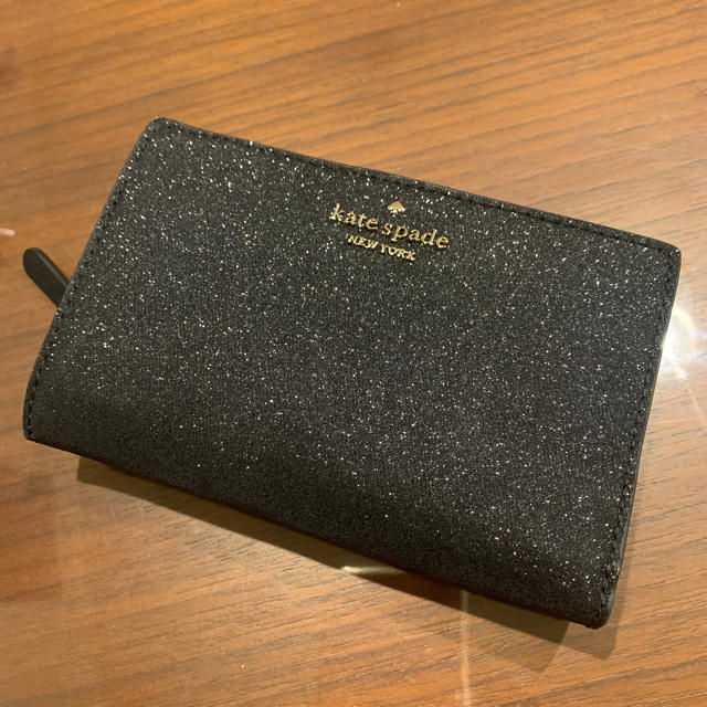 Kate Spade★新品未使用　グリッターの折りたたみ財布　ブラック✴︎値下げ