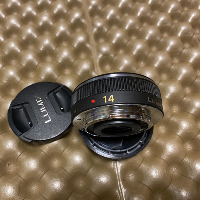 Panasonic(パナソニック)のLUMIX 14mm f2.5 パナソニック　マイクロフォーサーズ スマホ/家電/カメラのカメラ(レンズ(単焦点))の商品写真