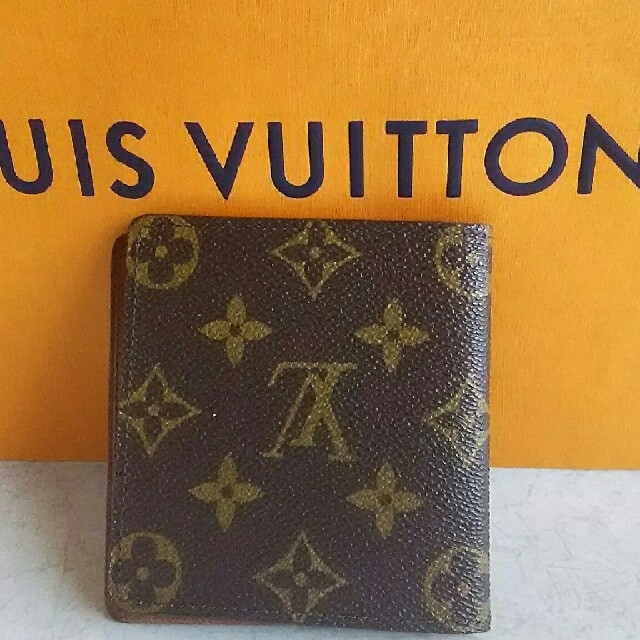 ❣️お値下げ❣️⚜️LOUIS VUITTON⚜️ 二つ折り財布 パスケース入れ付き