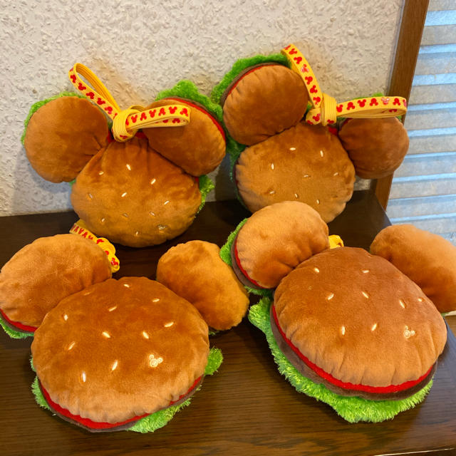 Disney ディズニー チケットホルダー ハンバーガー 4個セット 新品未使用の通販 By ステミラ S Shop ディズニーならラクマ
