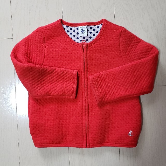 PETIT BATEAU(プチバトー)のプチバトー　チュビック　キルティング　ジャケット　ブルゾン3ans 95cm キッズ/ベビー/マタニティのキッズ服女の子用(90cm~)(ジャケット/上着)の商品写真