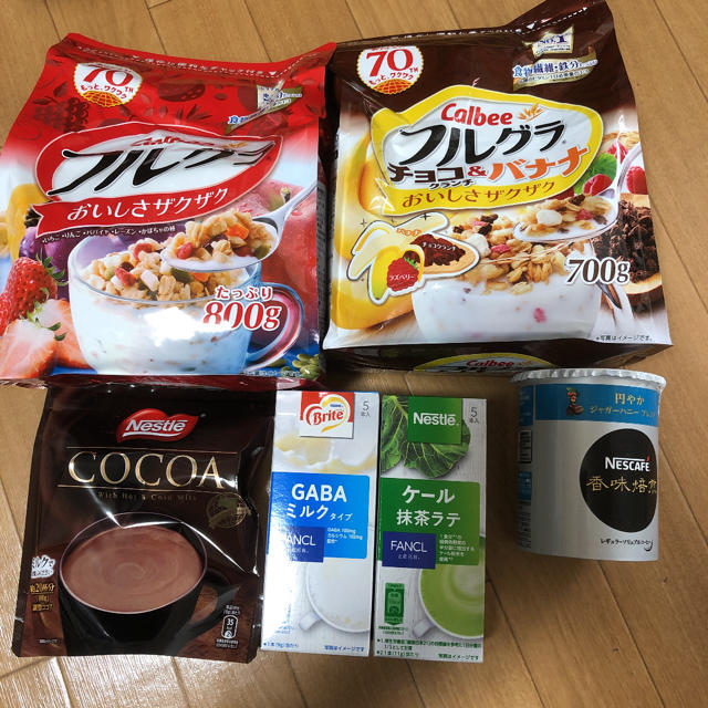 Nestle(ネスレ)のフルグラ コーヒー　ココア　セット 食品/飲料/酒の食品(その他)の商品写真