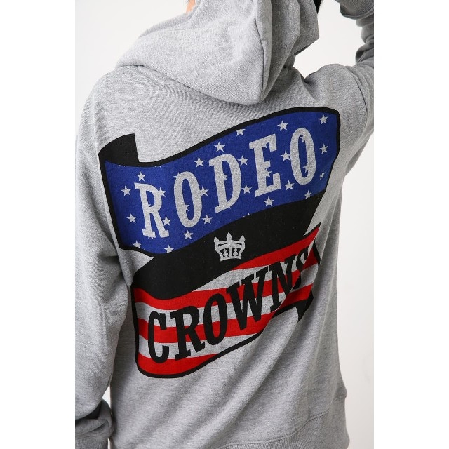 RODEO CROWNS WIDE BOWL(ロデオクラウンズワイドボウル)の今期完売✩RODEO CROWNS✩OL RCSリボンロゴビッグパーカー レディースのトップス(パーカー)の商品写真