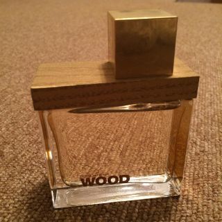 ディースクエアード(DSQUARED2)のDSQUARED 香水 WOOD(香水(女性用))