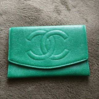 シャネル(CHANEL)のCHANEL シャネル ココマーク キャビアスキン 中財布 グリーン(財布)