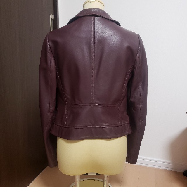 Karen Millen(カレンミレン)のKaren Millen 上質革ジャケット レディースのジャケット/アウター(ライダースジャケット)の商品写真