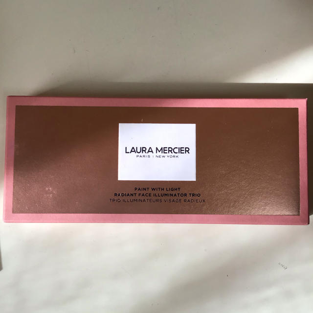 laura mercier(ローラメルシエ)のメリーサ様専用　ローラメルシエ 限定 フェイスイルミネーター チーク&ハイライト コスメ/美容のベースメイク/化粧品(フェイスカラー)の商品写真