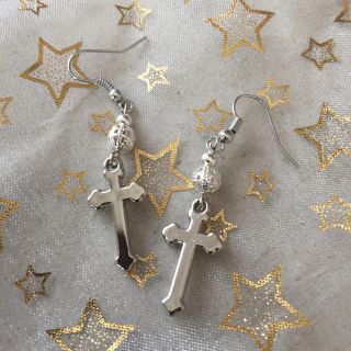 クロス ピアス ✝️(ピアス)