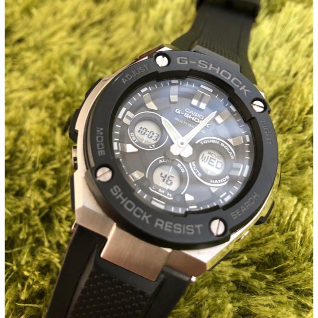 G-SHOCK(ジーショック)の【美品！】カシオ G-STEEL(GST-W300-1AJF) 中古品 メンズの時計(腕時計(デジタル))の商品写真