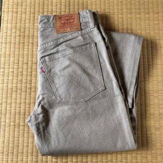 リーバイス(Levi's)のLevi's ベージュ　ジーンズ　502(デニム/ジーンズ)