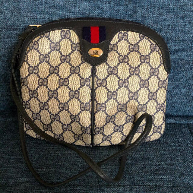 GUCCI - 美品　グッチ　GUCCI シェリーライン ショルダーバッグ