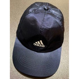 アディダス(adidas)のadidas     サテンCAP　（フリーサイズ）(キャップ)