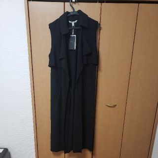 ザラ(ZARA)のZARA　ベスト　コート　黒 ニット　新品　M ザラ　ニットジレ　ブラック(ベスト/ジレ)