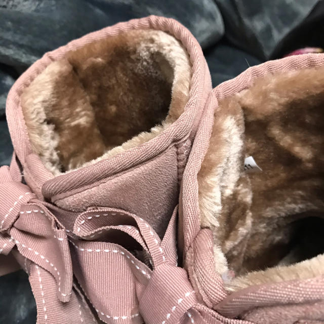 UGG(アグ)の最終値下げ♪moz ムートンブーツピンク レディースの靴/シューズ(ブーツ)の商品写真