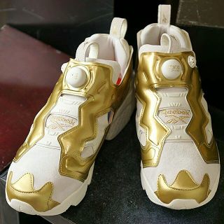 リーボック(Reebok)の最値定価2万!新品!リーボック  インスタンスポンプフューリー スニーカー 24(スニーカー)