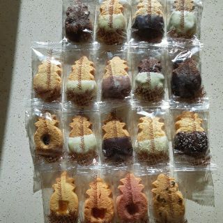 ホノルルクッキー１８枚💓期間限定4フレ－バ－&レギュラーフレーバ－全種類(菓子/デザート)