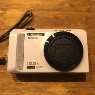 カシオ(CASIO)のCASIO EXILIM EX-ZR200(コンパクトデジタルカメラ)