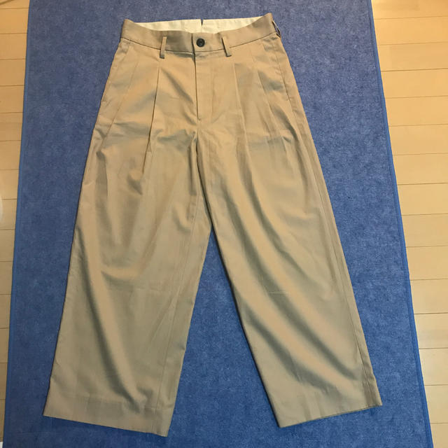 専用　URU2tuck pants 19ssパンツ